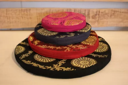 Podkładka do misy śpiewającej brokat -płaska - 30 cm czerwona