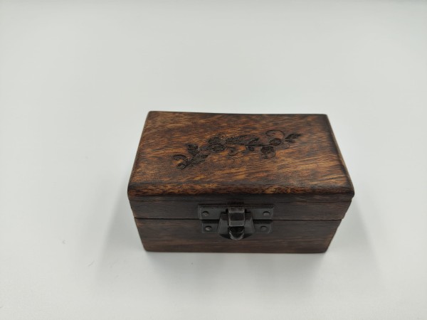 Drewniane Pudełko 9x5x4 cm Wzór Roślinny