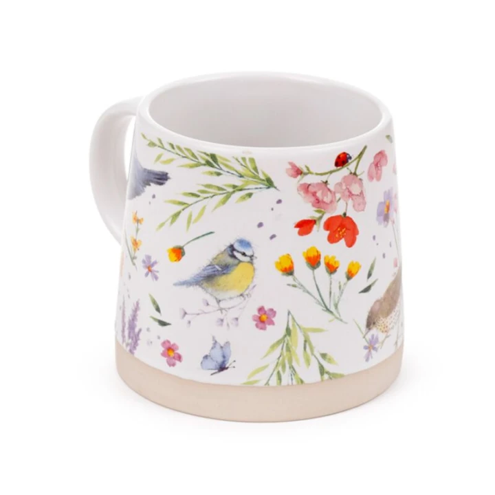 MUG998_007_1781168024.jpg